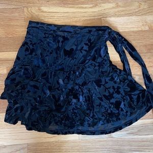 black velvet forever 21 skirt small